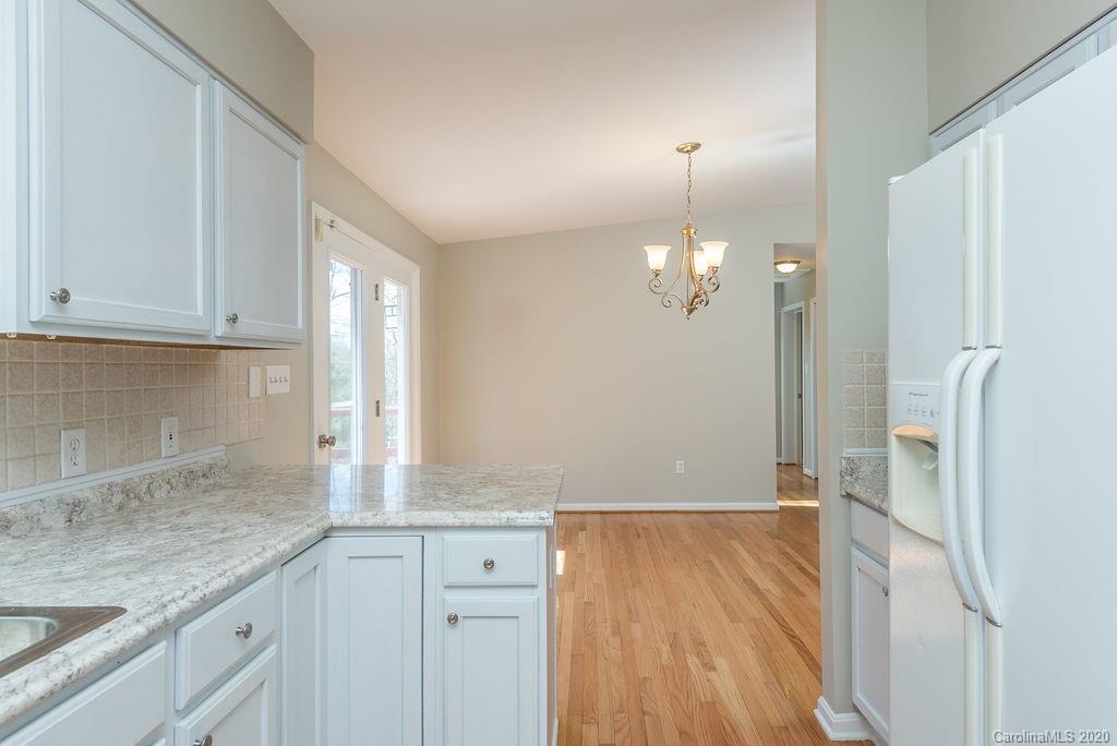 237 Church Road Fairview, NC 28730 - Photo 10 of 39 Gallery Image 10