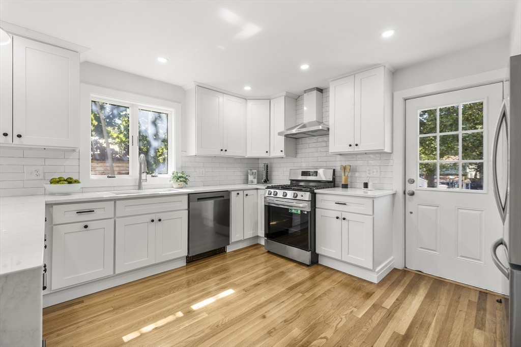 18 Lynn Street Malden, MA 02148 - Photo 5 of 42