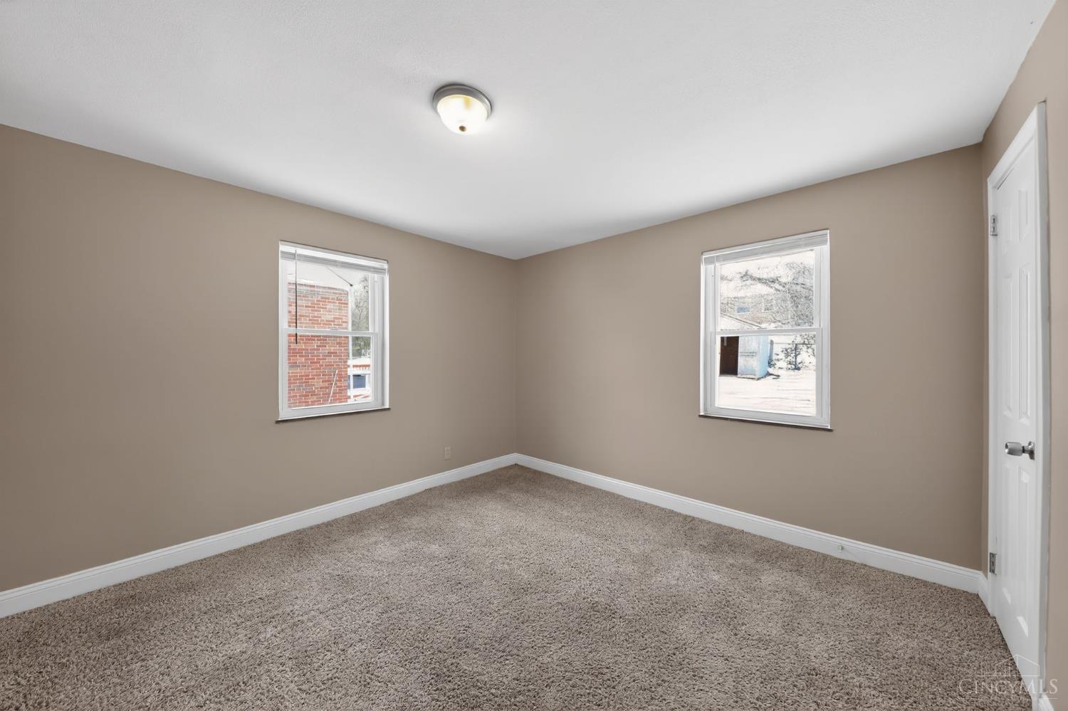 3604 Muddy Creek Road Cincinnati, OH 45238 - Photo 11 of 34