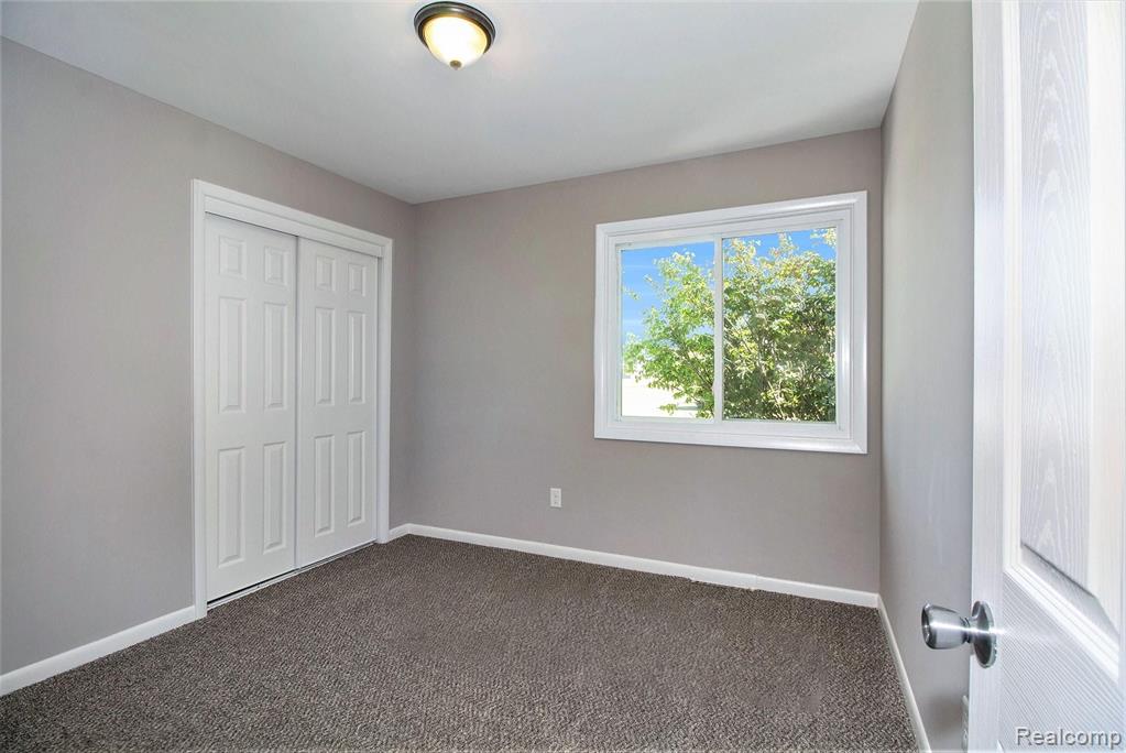 9230 Farley Road Pinckney, MI 48169 - Photo 17 of 25