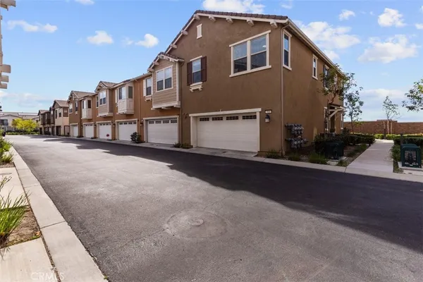 $529,000 | 16502 Casa Grande Avenue, Unit 516, Fontana, CA 92336