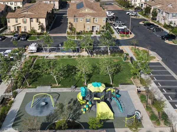 $529,000 | 16502 Casa Grande Avenue, Unit 516, Fontana, CA 92336