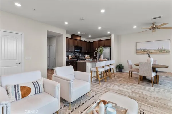 $529,000 | 16502 Casa Grande Avenue, Unit 516, Fontana, CA 92336