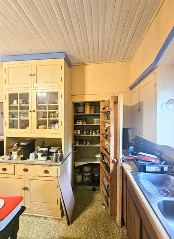 $350,000 | 42 South Old Spanish Trail, Kyle, TX 78640