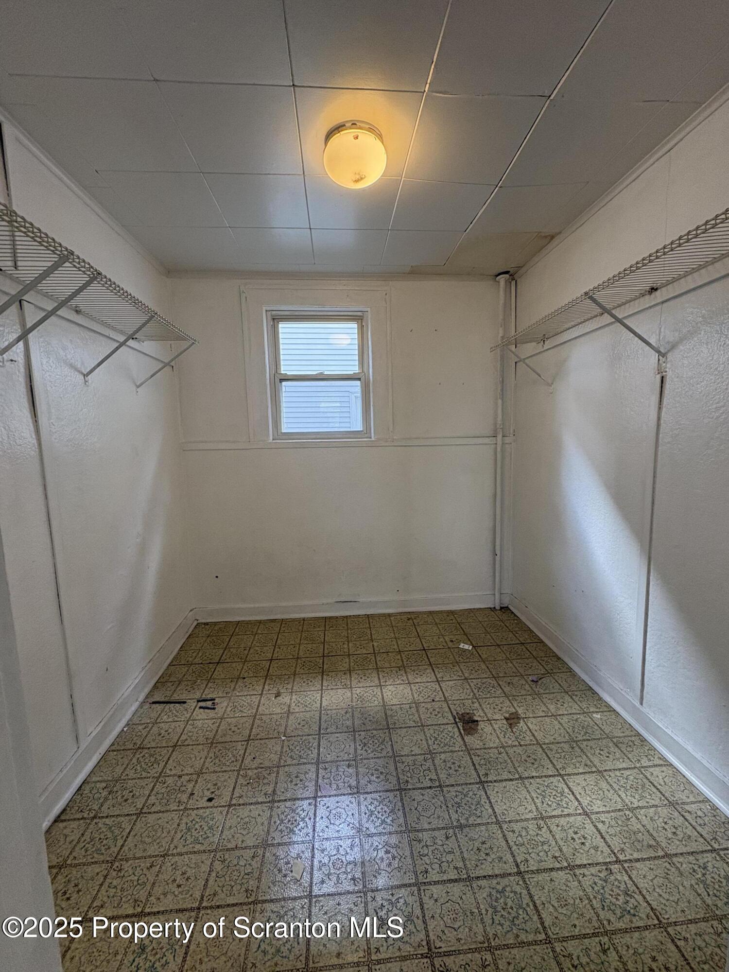 1318 North Washington Avenue Scranton, PA 18509 - Photo 11 of 11 a view of an empty room