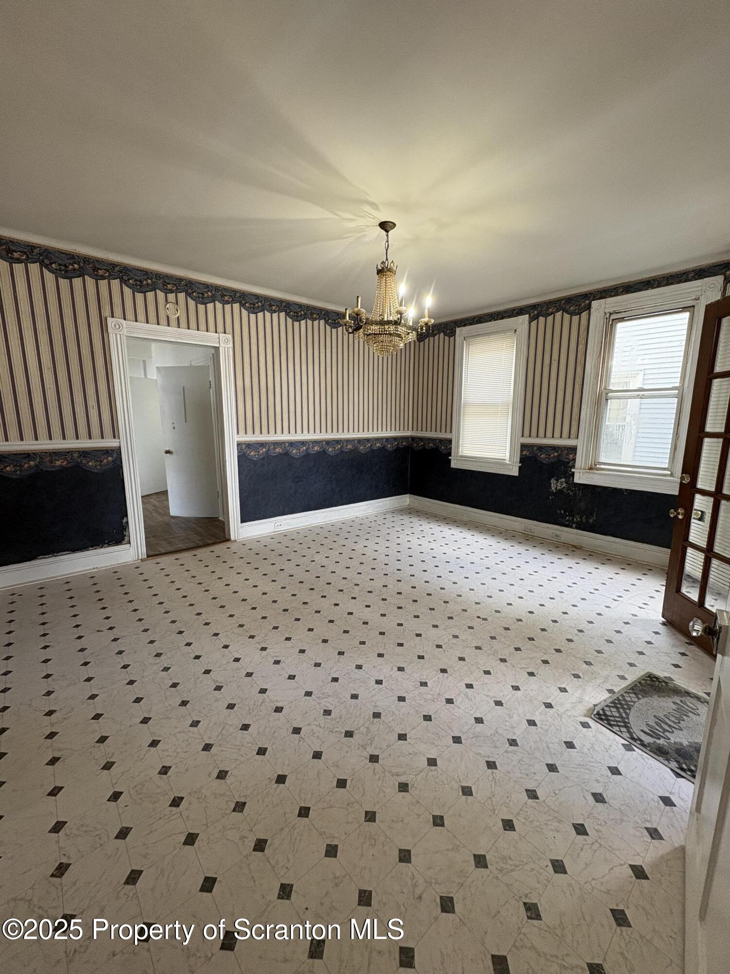 1318 North Washington Avenue Scranton, PA 18509 - Photo 9 of 11