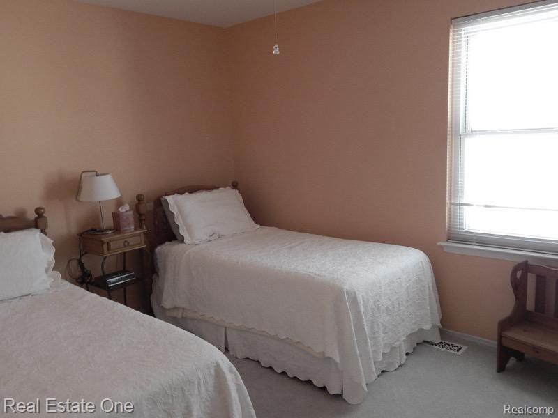 2007 Fairfield Drive Rochester, MI 48306 - Photo 13 of 13 Bedroom