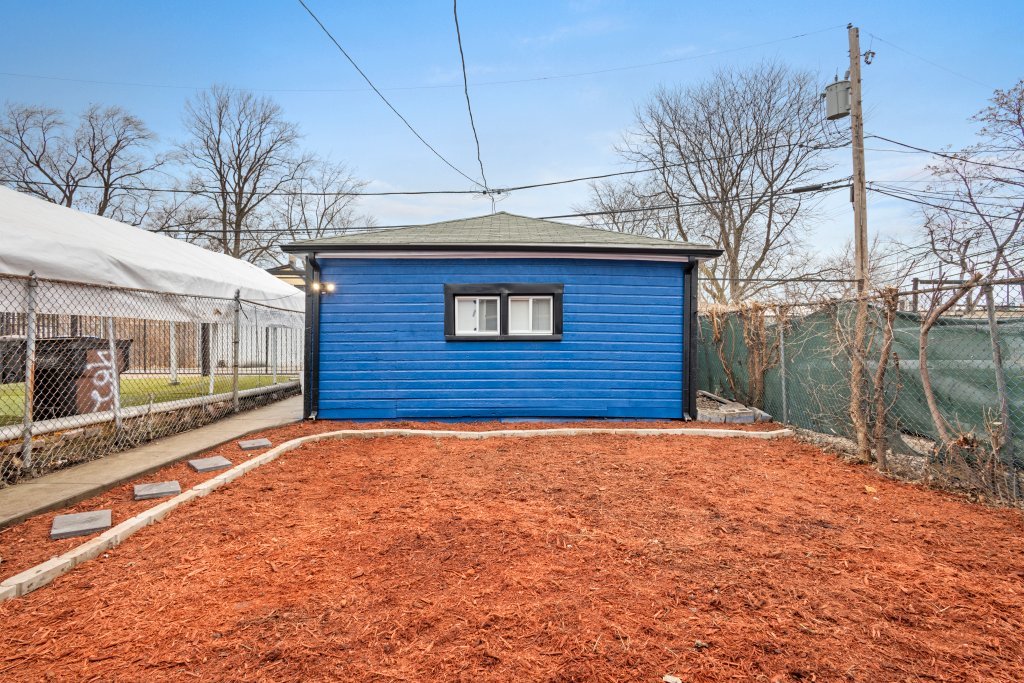 4820 West Ferdinand Street Chicago, IL 60644 - Photo 29 of 40