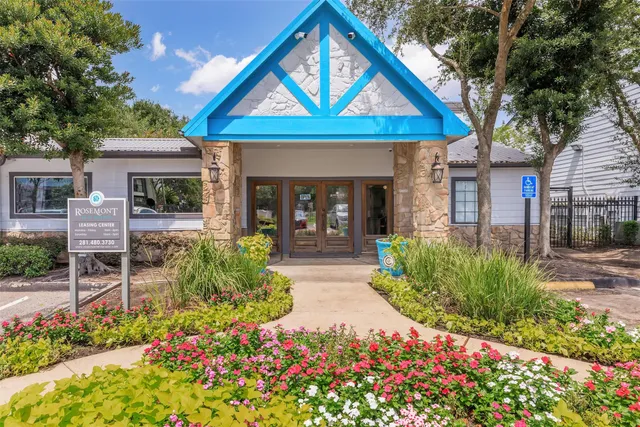 $1,000 | 265 El Dorado Boulevard, Unit 1505, Webster, TX 77598