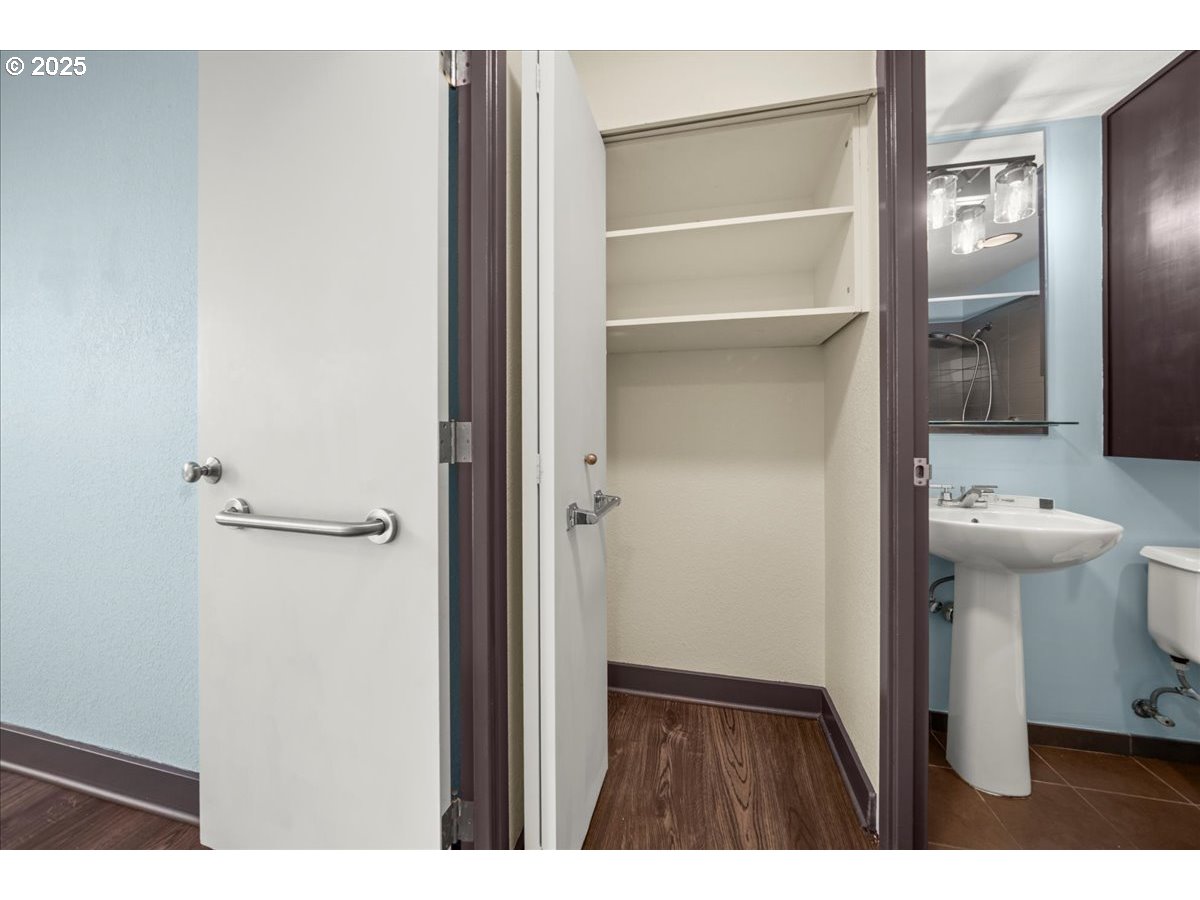 111 Southwest Harrison Street, Unit 4F Portland, OR 97201 - Photo 19 of 37 Storage