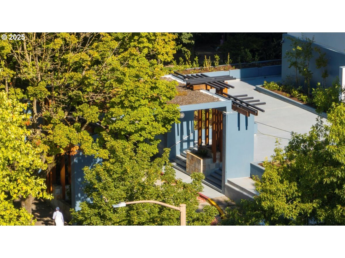 111 Southwest Harrison Street, Unit 4F Portland, OR 97201 - Photo 29 of 37 Exterior