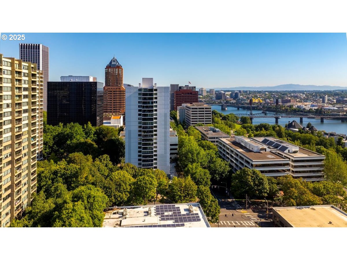 111 Southwest Harrison Street, Unit 4F Portland, OR 97201 - Photo 36 of 37 Drone View/UAV