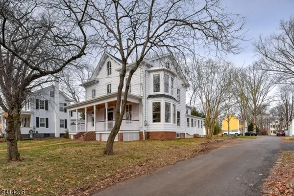 $899,900 | 23 Amwell Road, Millstone, NJ 08844