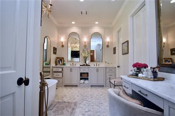 $699,000 | 154 Red Oak Lane, Dry Prong, LA 71423