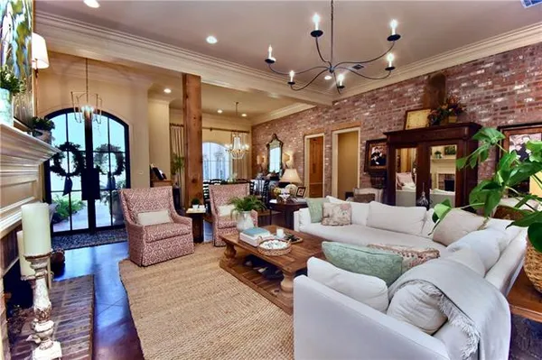 $699,000 | 154 Red Oak Lane, Dry Prong, LA 71423