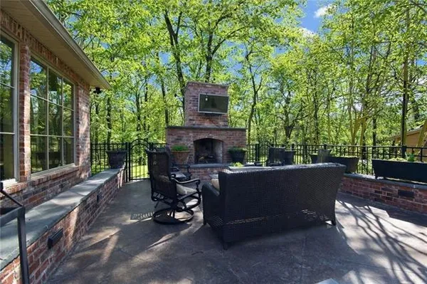 $699,000 | 154 Red Oak Lane, Dry Prong, LA 71423