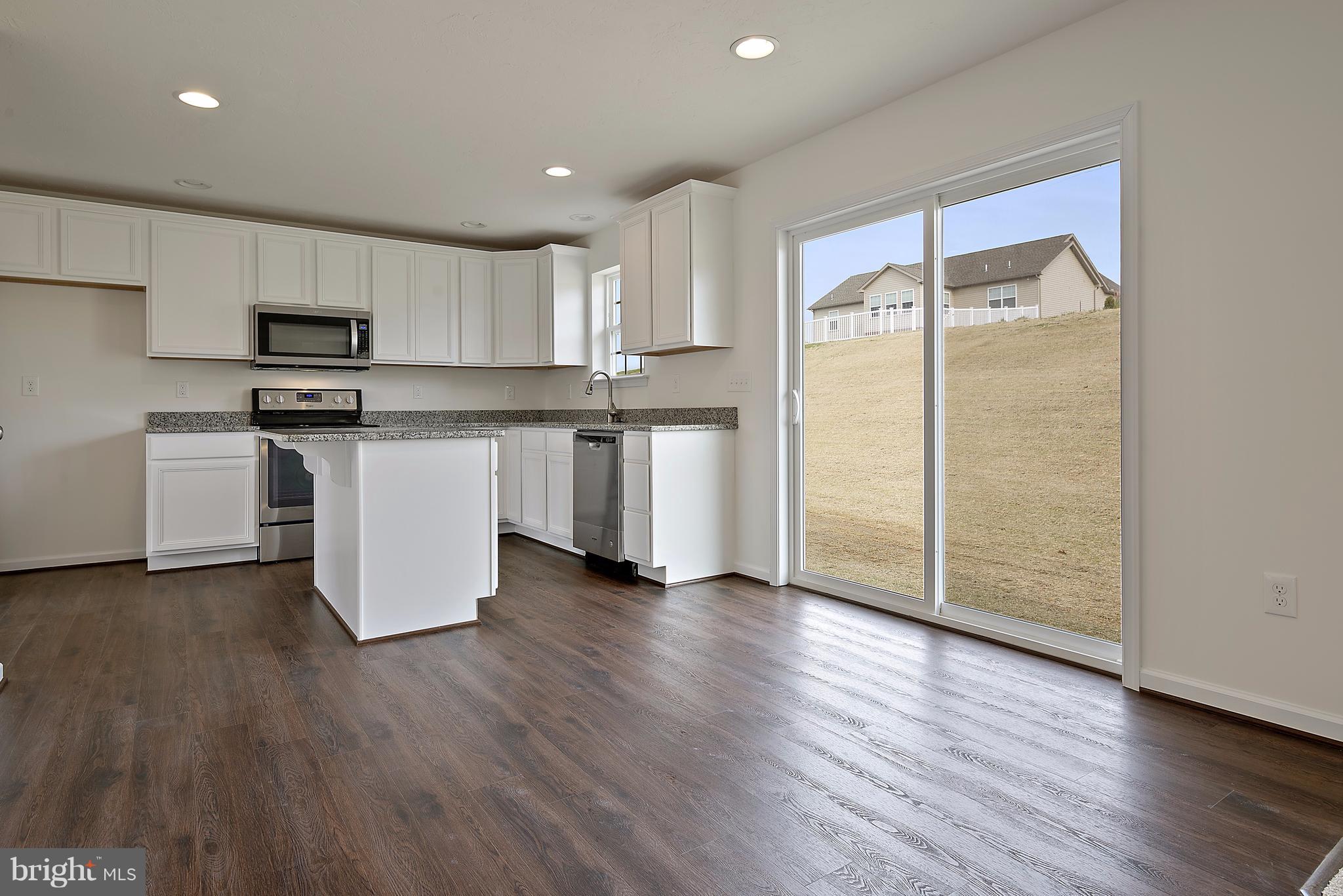865 Ripple Drive, Unit 65 Hanover, PA 17331 - Photo 11 of 26 Breakfast/Kitchen