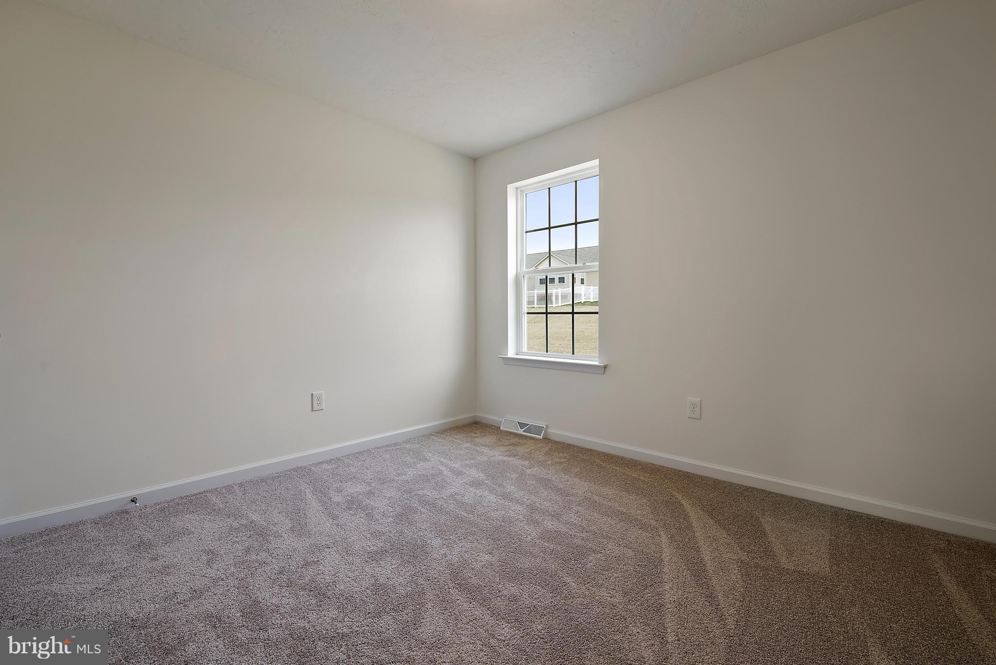 865 Ripple Drive, Unit 65 Hanover, PA 17331 - Photo 21 of 26 Bedroom 3 of 4