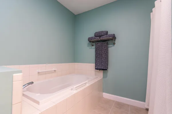 $649,000 | 13 Hollyhock Knoll Court, Unit 13, Buzzards Bay, MA 02532
