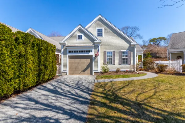 $649,000 | 13 Hollyhock Knoll Court, Unit 13, Buzzards Bay, MA 02532