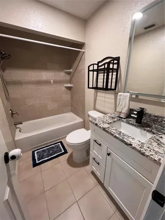 $1,900 | 16543 Lake Brigadoon Circle, Tampa, FL 33618