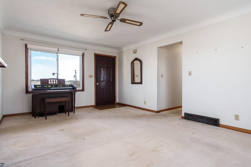 2686 Lundgren Road Pecatonica, IL 61063 - Photo 8 of 58 a view of a livingroom with furniture