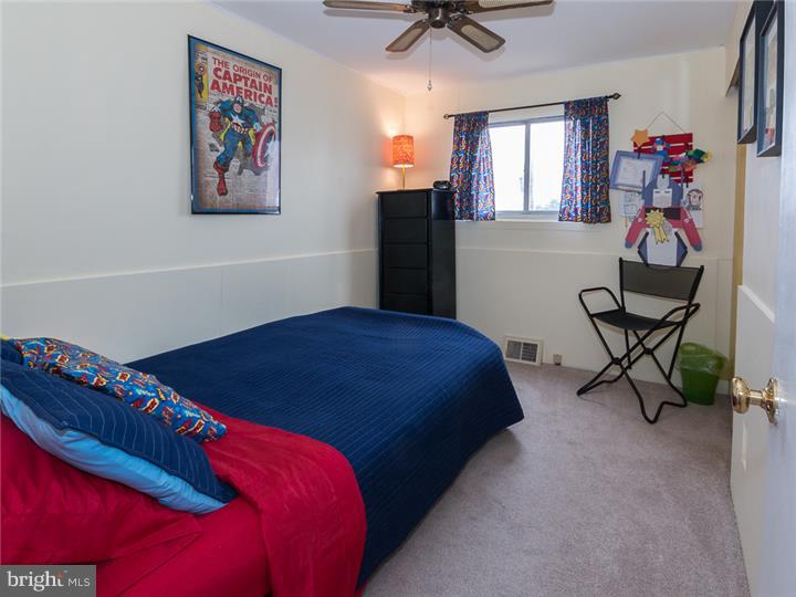 9005 Eastview Road Philadelphia, PA 19152 - Photo 11 of 21 Bedroom 2