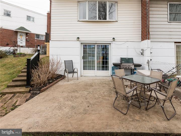 9005 Eastview Road Philadelphia, PA 19152 - Photo 19 of 21 Patio