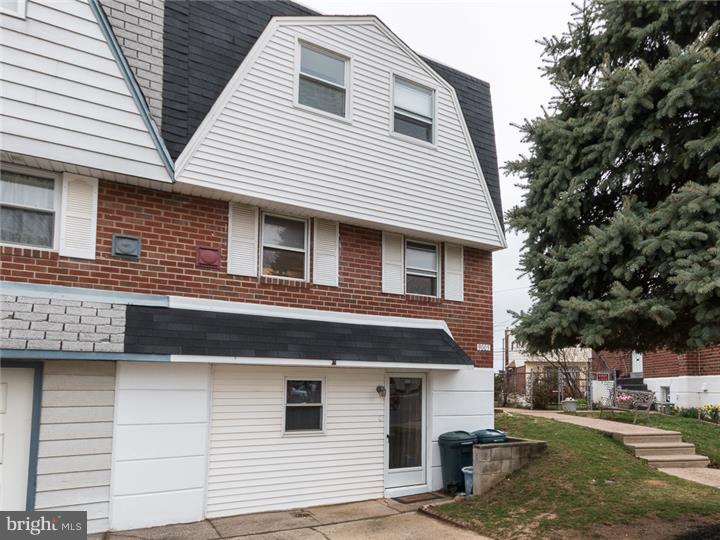9005 Eastview Road Philadelphia, PA 19152 - Photo 3 of 21 Exterior