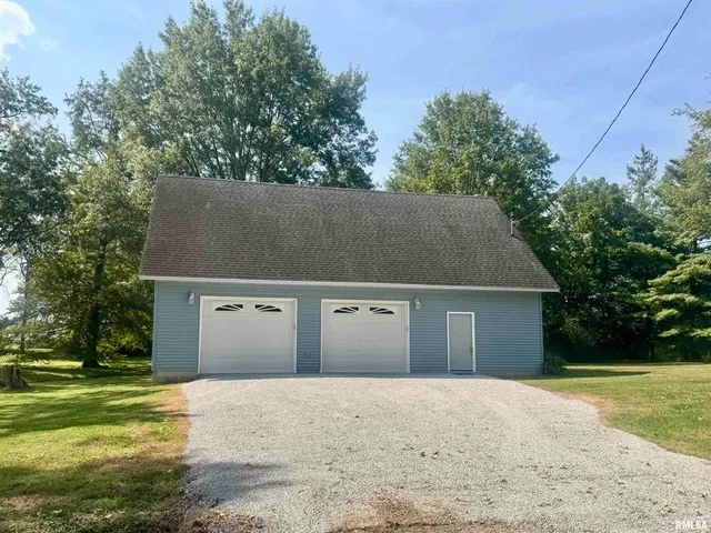 $174,999 | 602 South 4th Street, Dahlgren, IL 62828