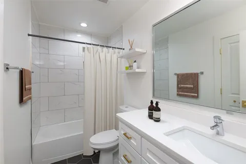 $425,000 | 1223 East Waco Avenue, Dallas, TX 75216