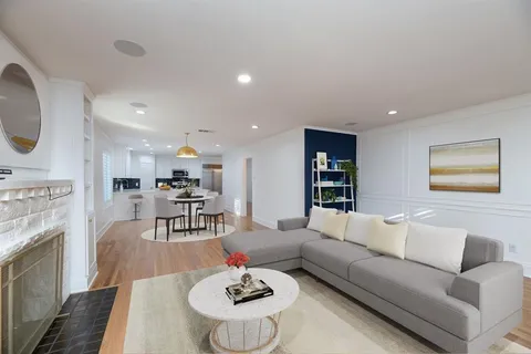 $425,000 | 1223 East Waco Avenue, Dallas, TX 75216