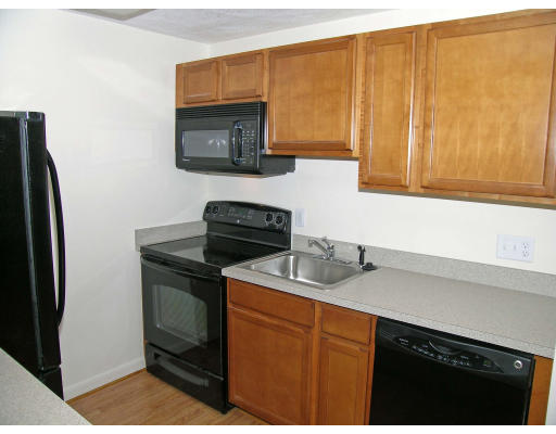 18 Hamilton Road, Unit 501 Arlington, MA 02474 - Photo 4 of 10 Gallery Image 4