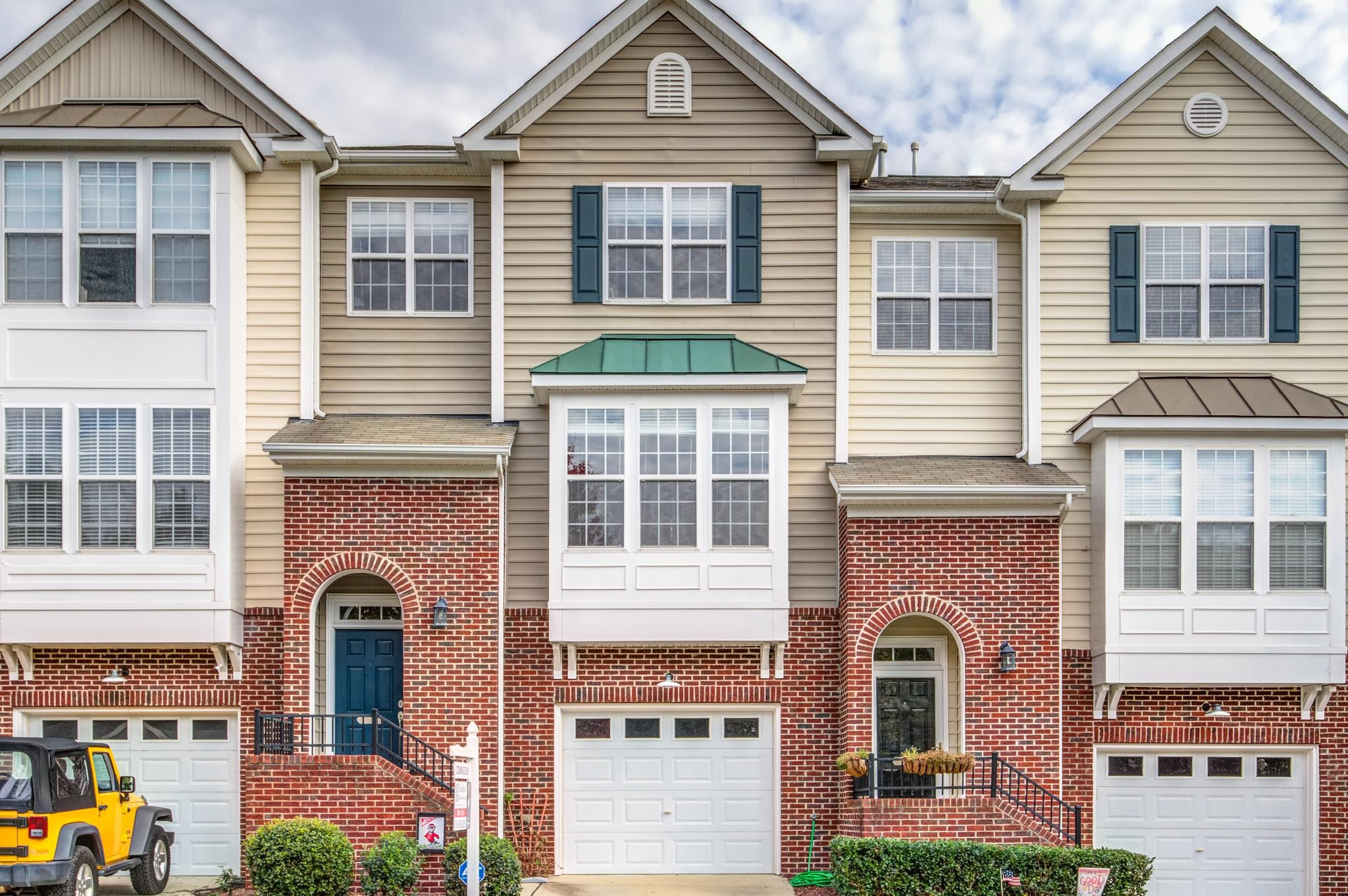5417 Crescentview Parkway Raleigh, NC 27606 - Photo 2 of 30 Photo 2