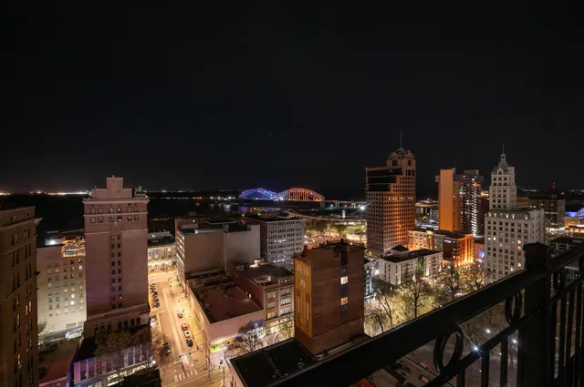 $274,900 | 127 Madison Avenue, Unit 701, Memphis, TN 38103