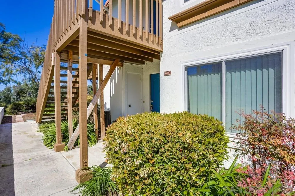 870 South Rancho Santa Fe Road, Unit C San Marcos, CA 92078 - Photo 2 of 31