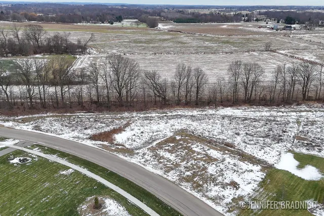 $1,200,000 | 3712 Shoreside Court, Hudsonville, MI 49426