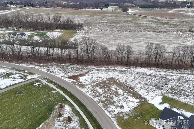 $1,200,000 | 3712 Shoreside Court, Hudsonville, MI 49426