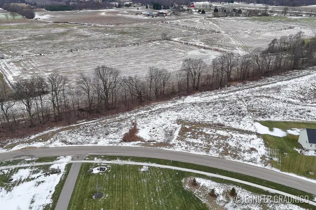 $1,200,000 | 3712 Shoreside Court, Hudsonville, MI 49426