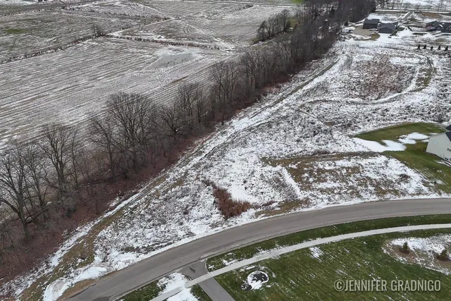 $1,200,000 | 3712 Shoreside Court, Hudsonville, MI 49426