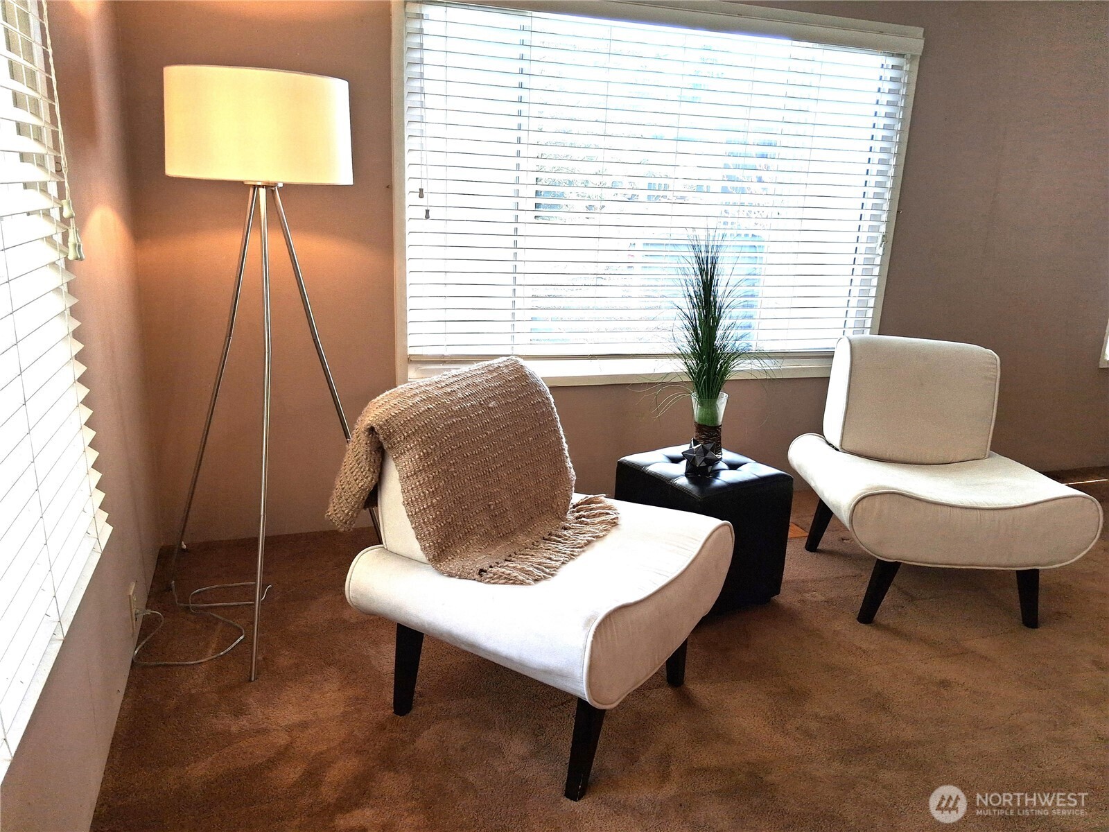 815 124th Street Southwest, Unit 36 Everett, WA 98204 - Photo 7 of 32