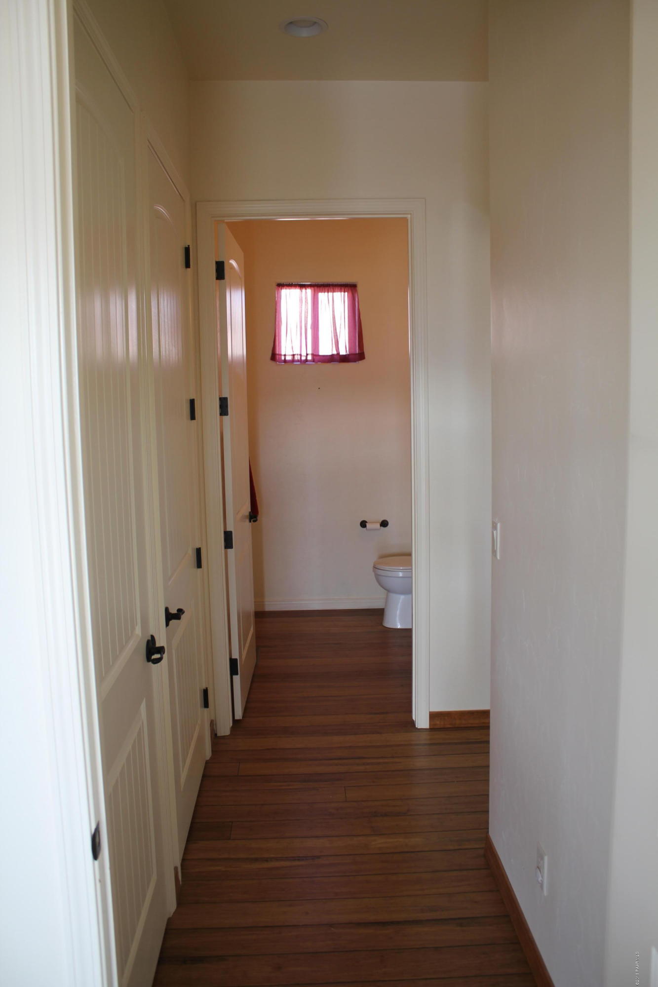 11575 Williamson Valley Ranch Road Prescott, AZ 86305 - Photo 18 of 58 Hallway to master