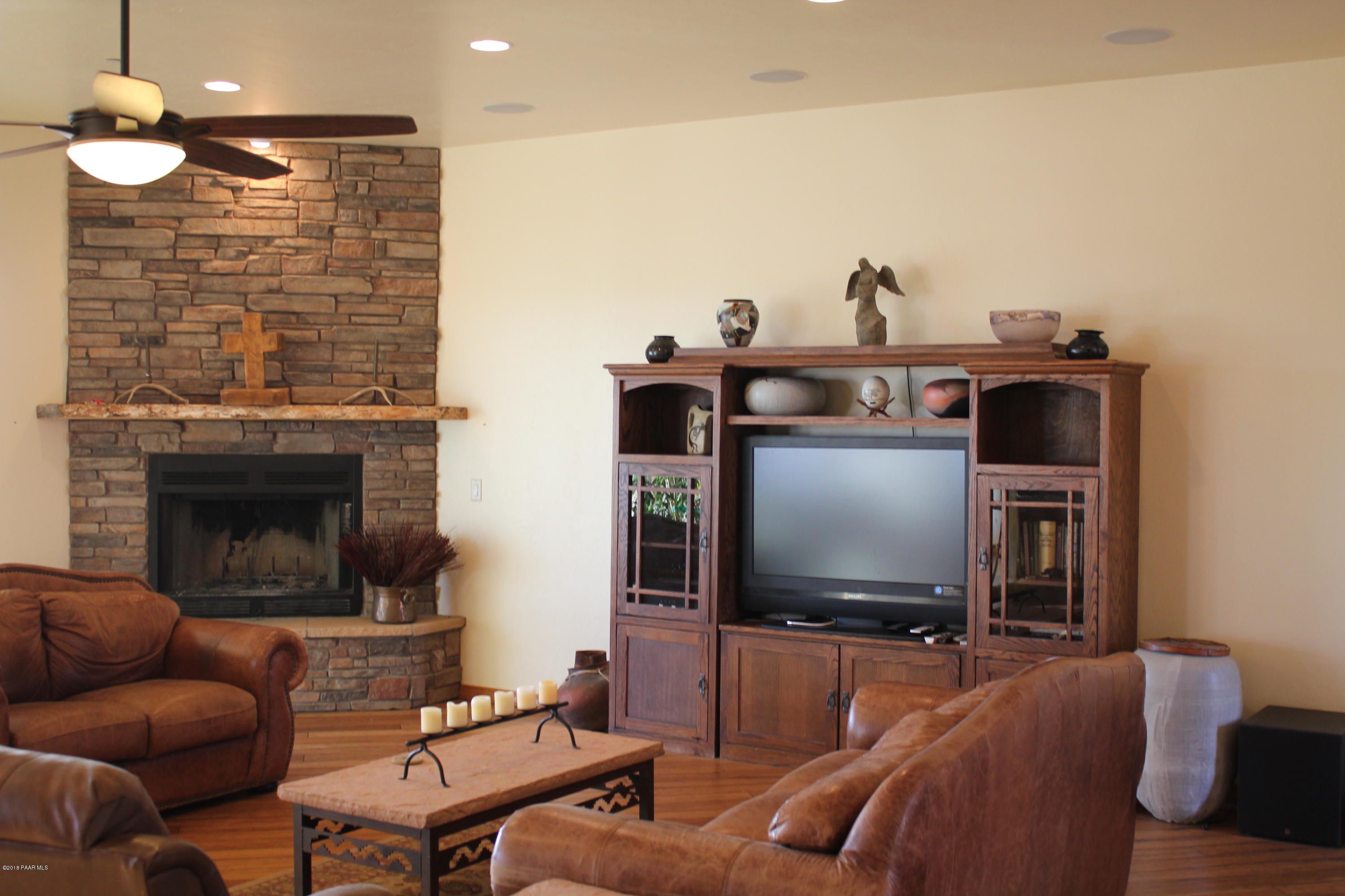 11575 Williamson Valley Ranch Road Prescott, AZ 86305 - Photo 37 of 58 Living Room