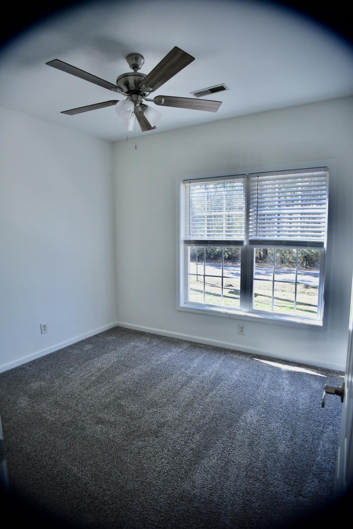 830 Jordan Street James Island, SC 29412 - Photo 22 of 34 DSC_2163