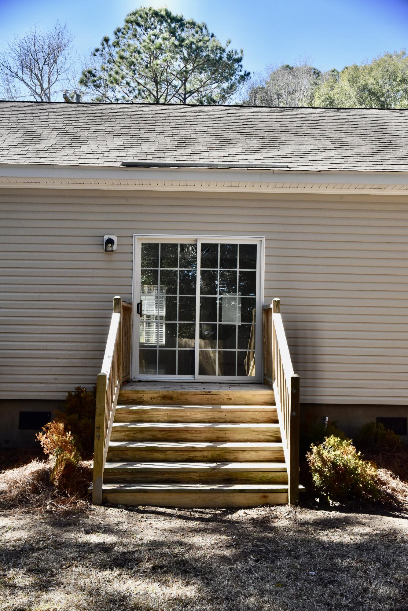 830 Jordan Street James Island, SC 29412 - Photo 32 of 34 DSC_2185