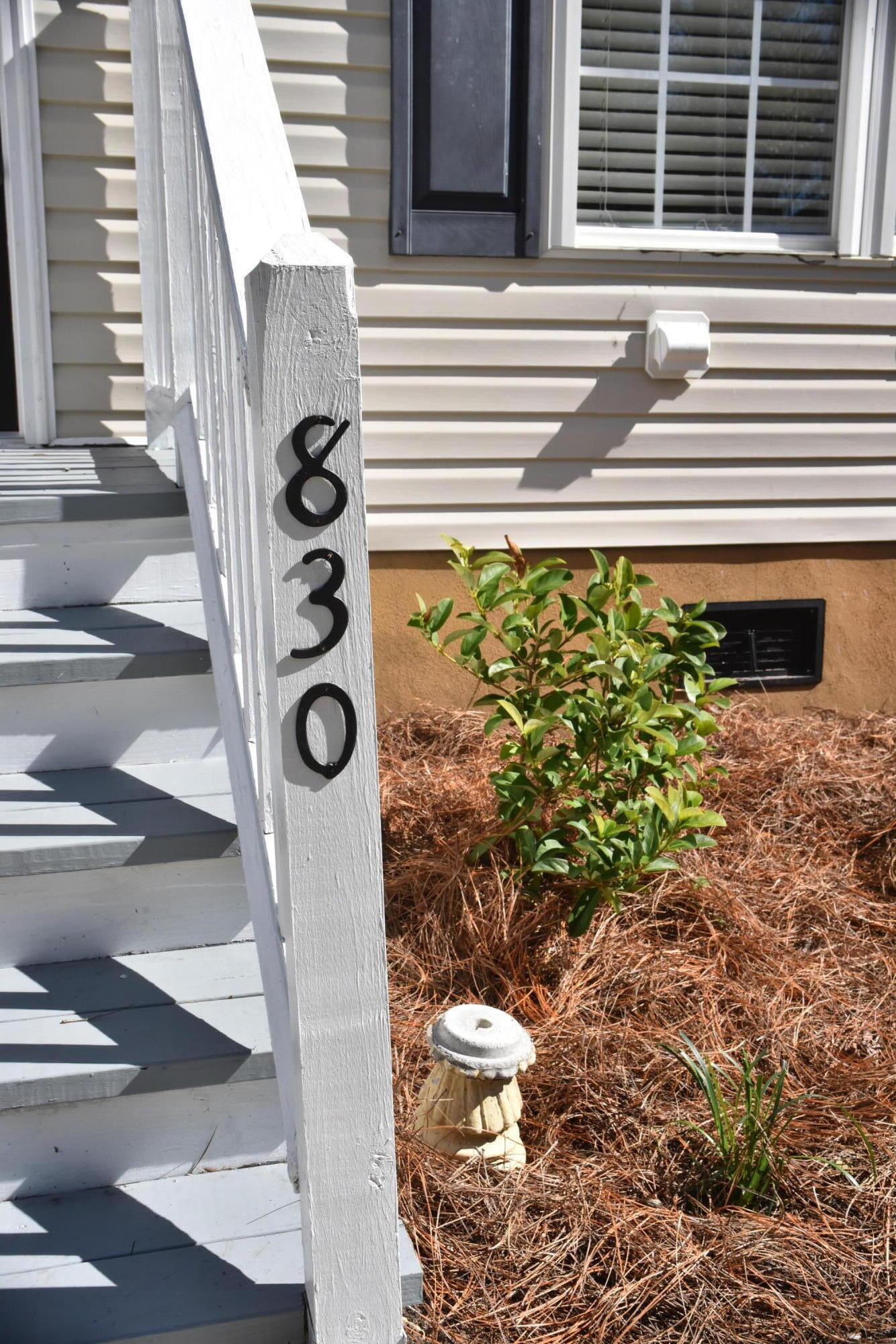 830 Jordan Street James Island, SC 29412 - Photo 5 of 34 DSC_2124