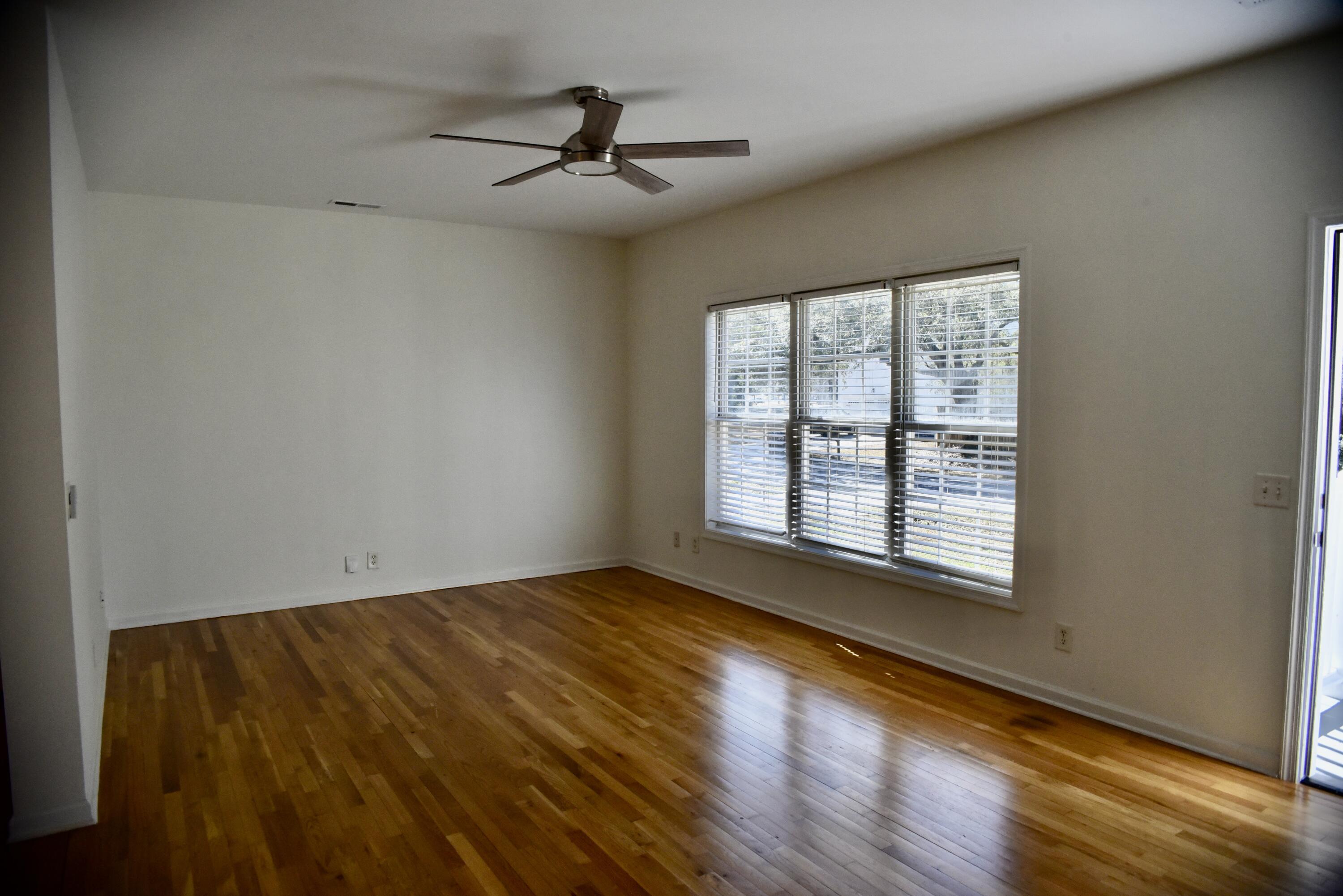 830 Jordan Street James Island, SC 29412 - Photo 9 of 34 DSC_2155