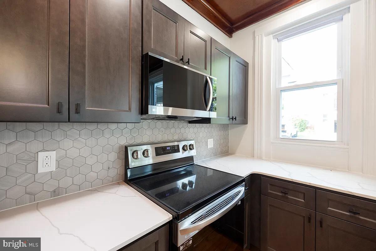 554 Main Street, Unit 4 Royersford, PA 19468 - Photo 12 of 16