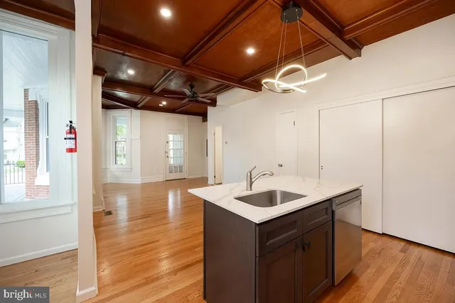 $1,695 | 554 Main Street, Unit 4, Royersford, PA 19468