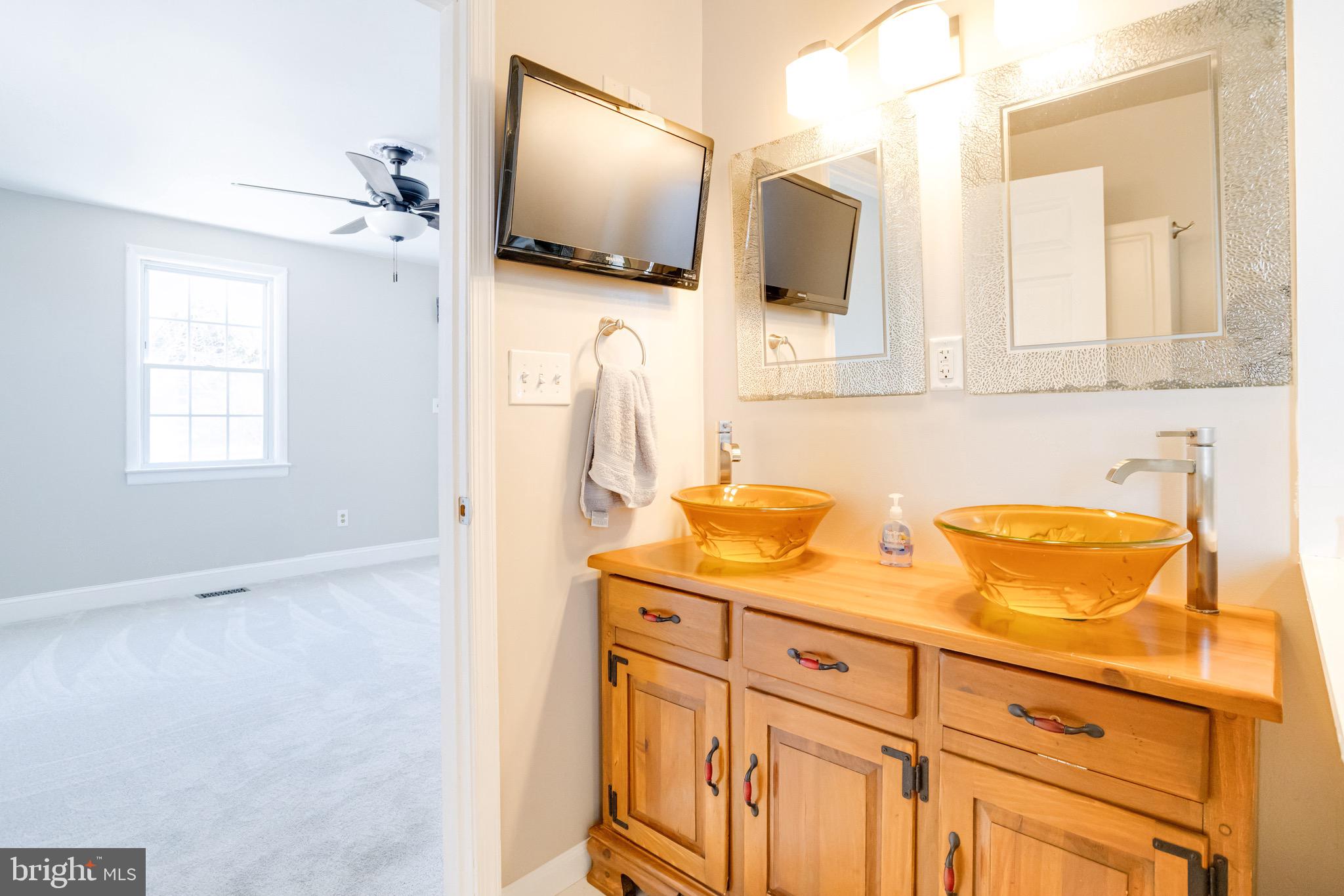 808 Creek Road Baltimore, MD 21221 - Photo 42 of 65 Gallery Image 42